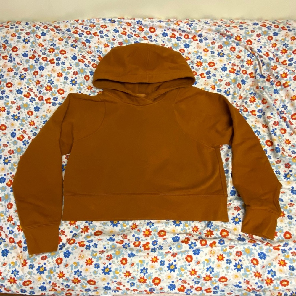 Lululemon loungeful cropped hoodie size 4 butternut